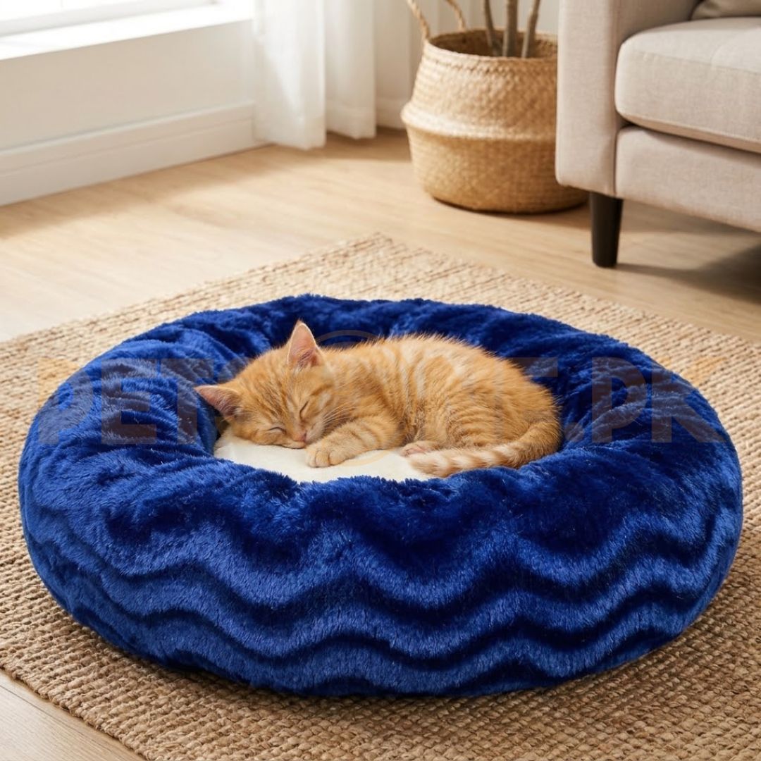 Furry Round Bed for Cats and Dogs Furry Round Bed for Cats and Dogs - Image 1