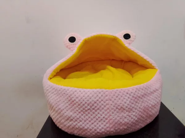 Semi- Enclosed Filling Round With Frog Shap Cat Bed Design – D - Image 8
