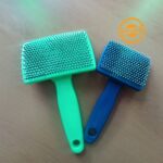 Multi Design Plastic Slicker Brush For Cats And Dog - Image 2