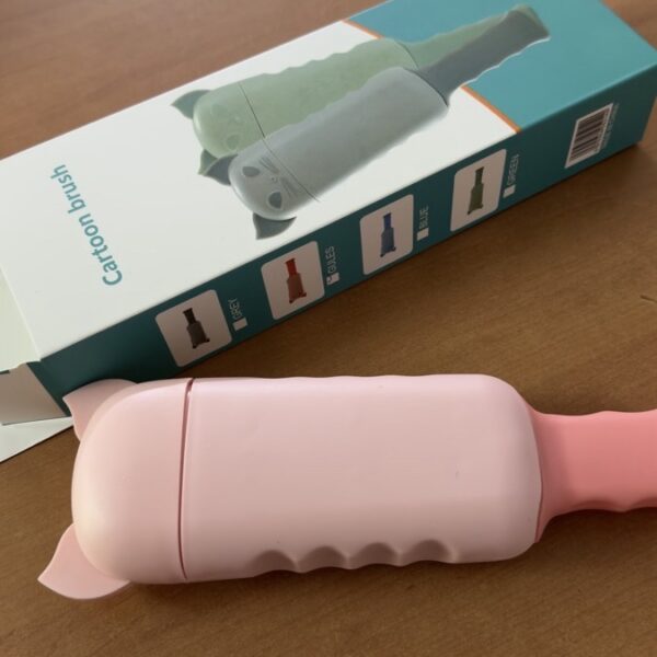 Cartoon Pet Lint Remover / Self Cleaning Base - Image 3